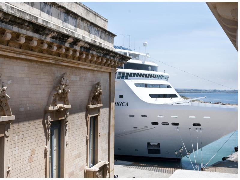 Marina Bay Villa Trapani Eksteriør billede